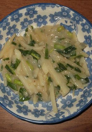 【北海道白醬煮】韭菜馬鈴薯 的食譜成品照片
