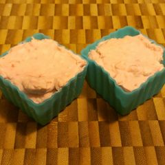 A picture of Low Carb Strawberry Cheesecake Bites.