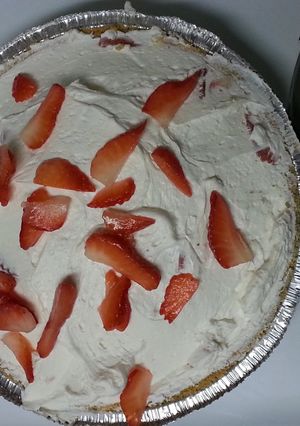 A picture of Norma J's cream pie.
