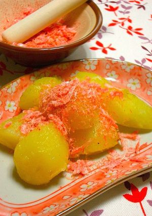 A picture of Sakura-Colored Buttered Potatoes.