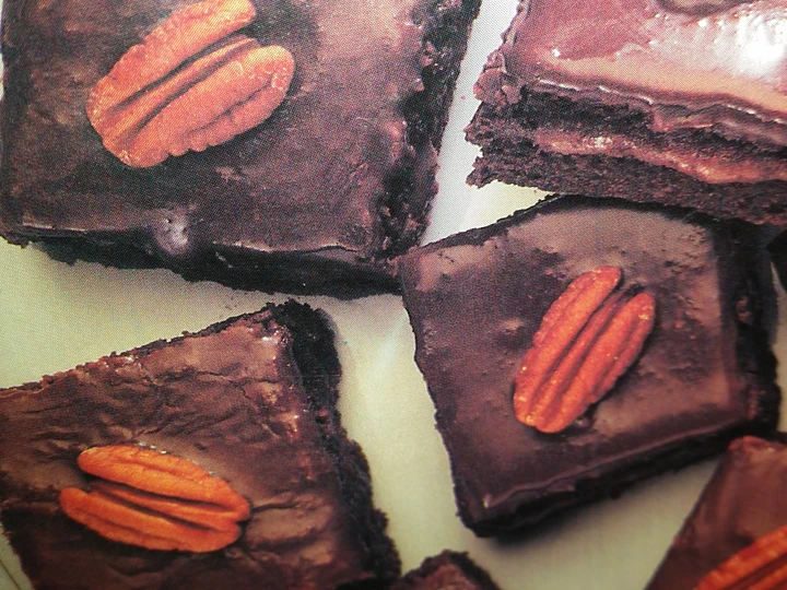 Easy Steps to Make Pecan Caramel Brownies the Can Spoil the Tongue Makes you drool