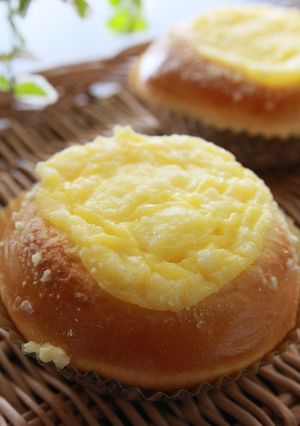 A picture of Perfectly Round Cream Bread.