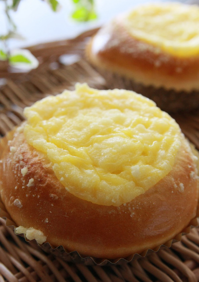 A picture of Perfectly Round Cream Bread.