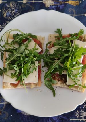 Una foto de Tostada verde con Toque Brie
