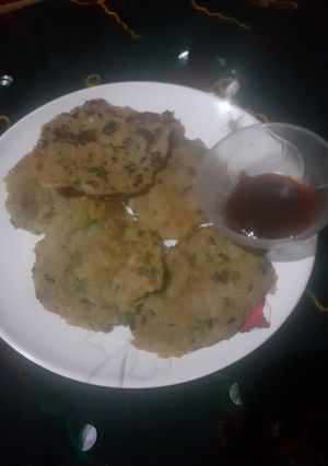 आलू टिक्की(aloo tikki recipe in hindi) रेसिपी मुख्य फोटो