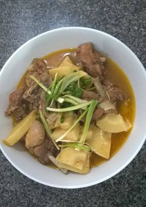 Hình của món Vịt nấu măng.