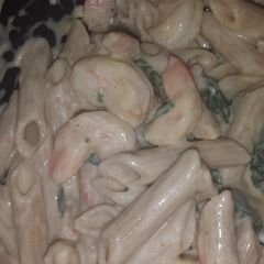 A picture of Simple Shrimp Alfredo Pasta.