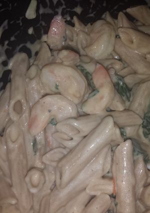 A picture of Simple Shrimp Alfredo Pasta.