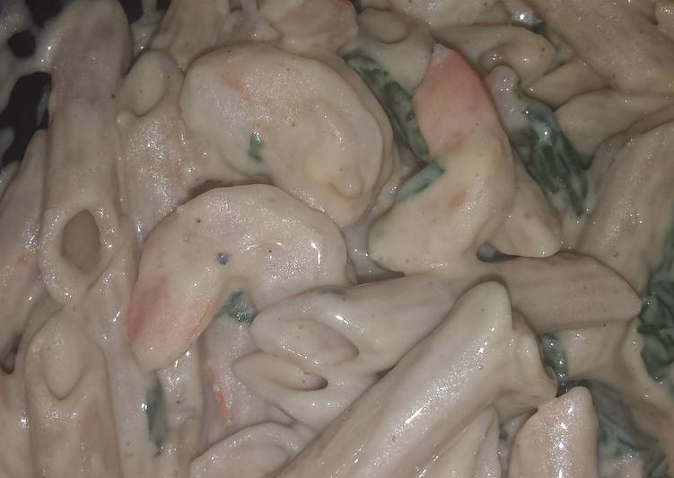 Recipe of Speedy Simple Shrimp Alfredo Pasta