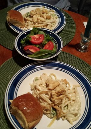 A picture of Fettuccine Alfredo.