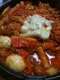 Korean Cooking: Ra-kbokki (Tteokbokki with Ramen)