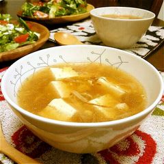 A picture of Chicken Soboro and Thickened Tofu Soup.