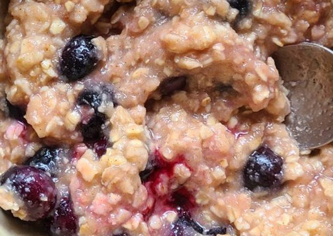 Overnight blueberry oatmeal