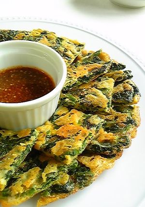 A picture of Crispy Crunchy Cheese and Spinach Chijimi.