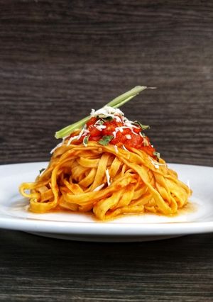 Una foto de Fideos con salsa de Tomate