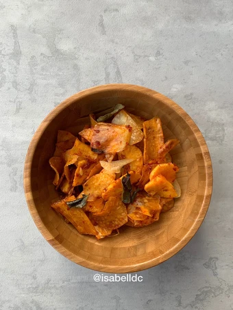 Langkah Mudah untuk Membikin Resep 74. Keripik Singkong Balado (Renyah, No Daun Kapur Sirih, Natural) yang  Bikin Ketagihan Anti Ribet, Lezat Sekali