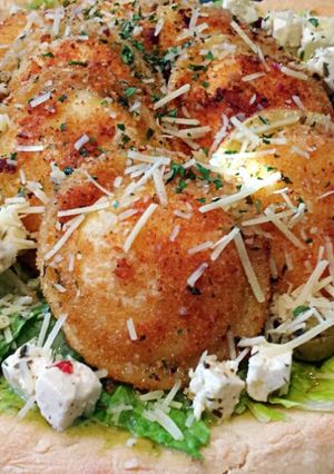 A picture of Ray's' Ceasar Salad Ravioli Bread Bowl.