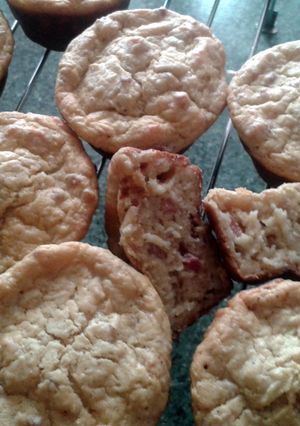 A picture of Zucchini, bacon and cheese muffins..