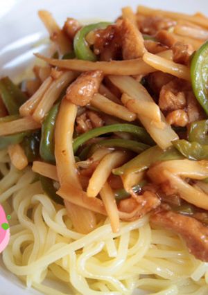 A picture of Gluten-Free & Vegan Chinjao Rosu Noodles.