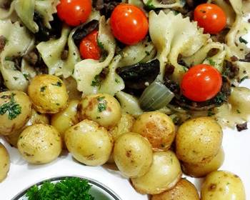 New Recipe Bowties Beef Mushroom with Buttered Potatoes Delicious Steady