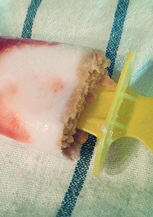 A picture of Cheesecake Popsicles.