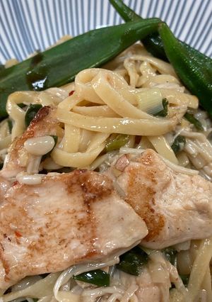 【共食團】有菜有菇有肉蔥油麵 的食譜成品照片