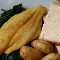A picture of Vickys Milk-Poached, Smoked Haddock, GF DF EF SF NF.