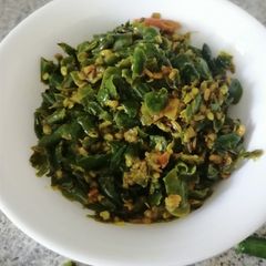 A picture of Rajasthani Green chilli kutta.