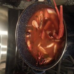 A picture of Seafood mix soup.