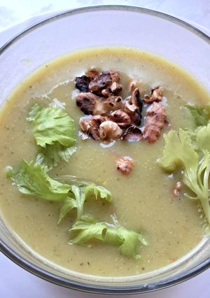 Szárzeller krémleves recept fotója