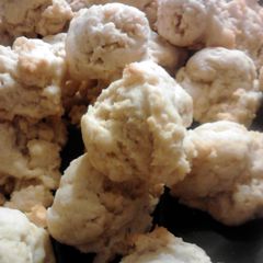 A picture of Grandma Elsie's Potato Chip Cookies.
