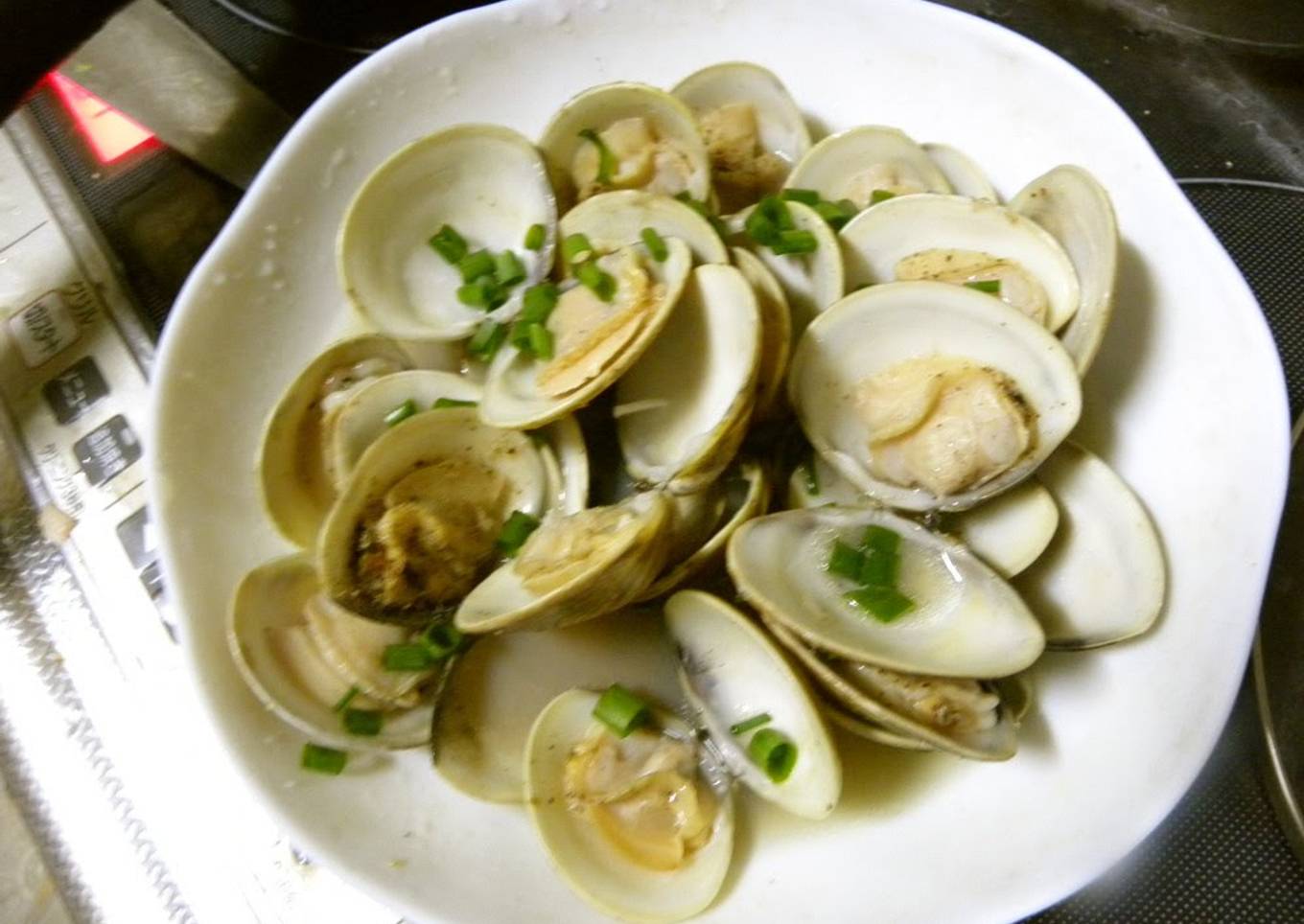 Butter & Sake Steamed Clams