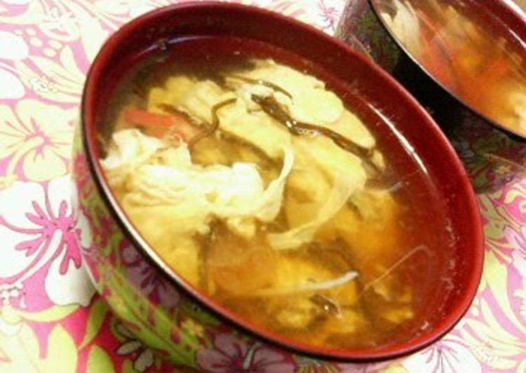 How to Prepare Speedy Piping Hot Egg Drop Soup With Shio-Kombu