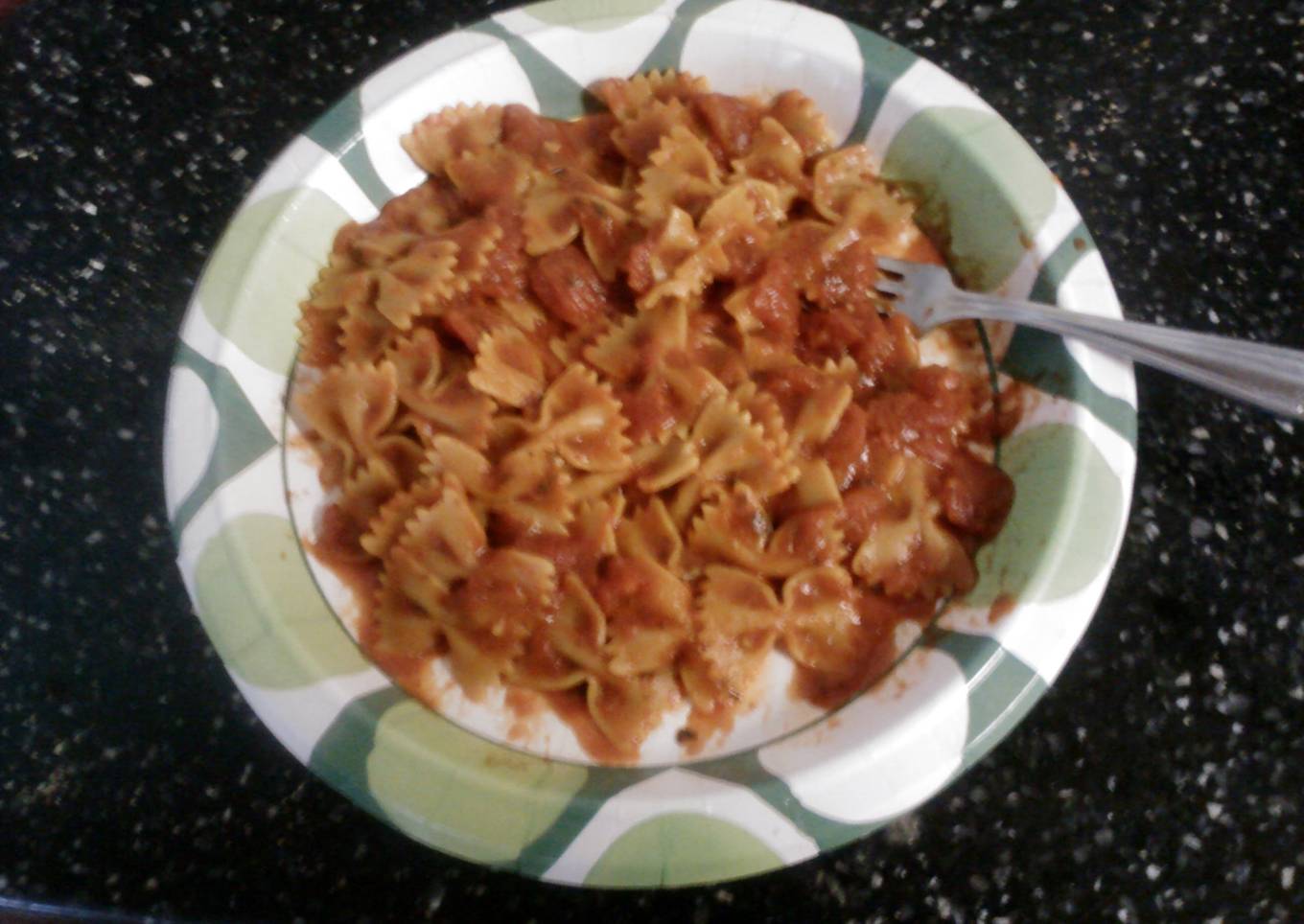 Regular pasta and sauce