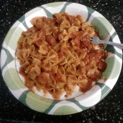 A picture of Simple Pasta and Sauce.