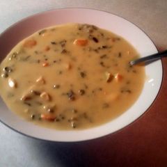 A picture of Creamy Chicken Wild Rice Soup.