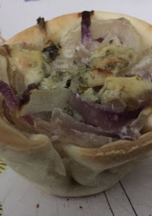 Una foto de Canastitas de 2 cebollas y roquefort