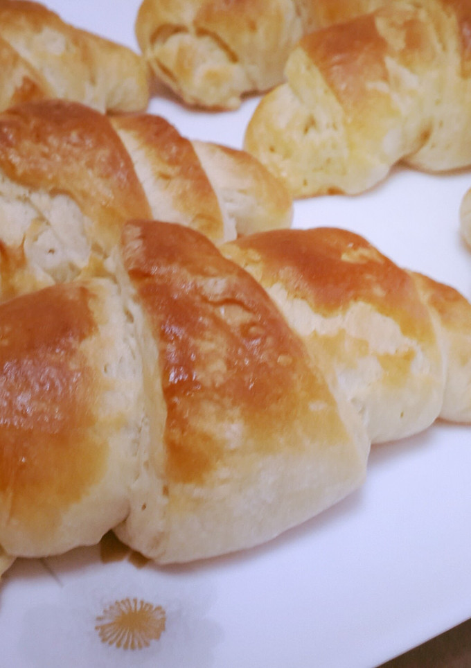 A picture of Croissant.