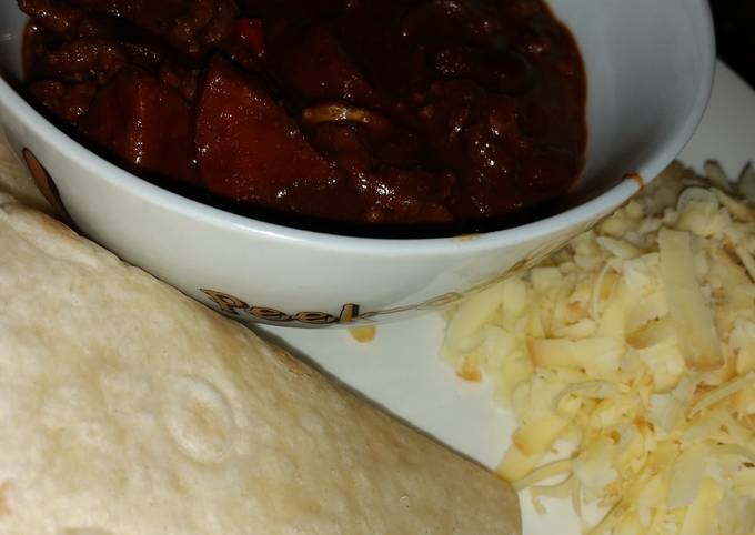Recipe: Appetizing Fiona's Chorizo and Chocolate "chilli"