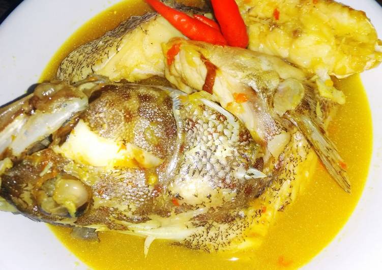 Ikan masak kuning