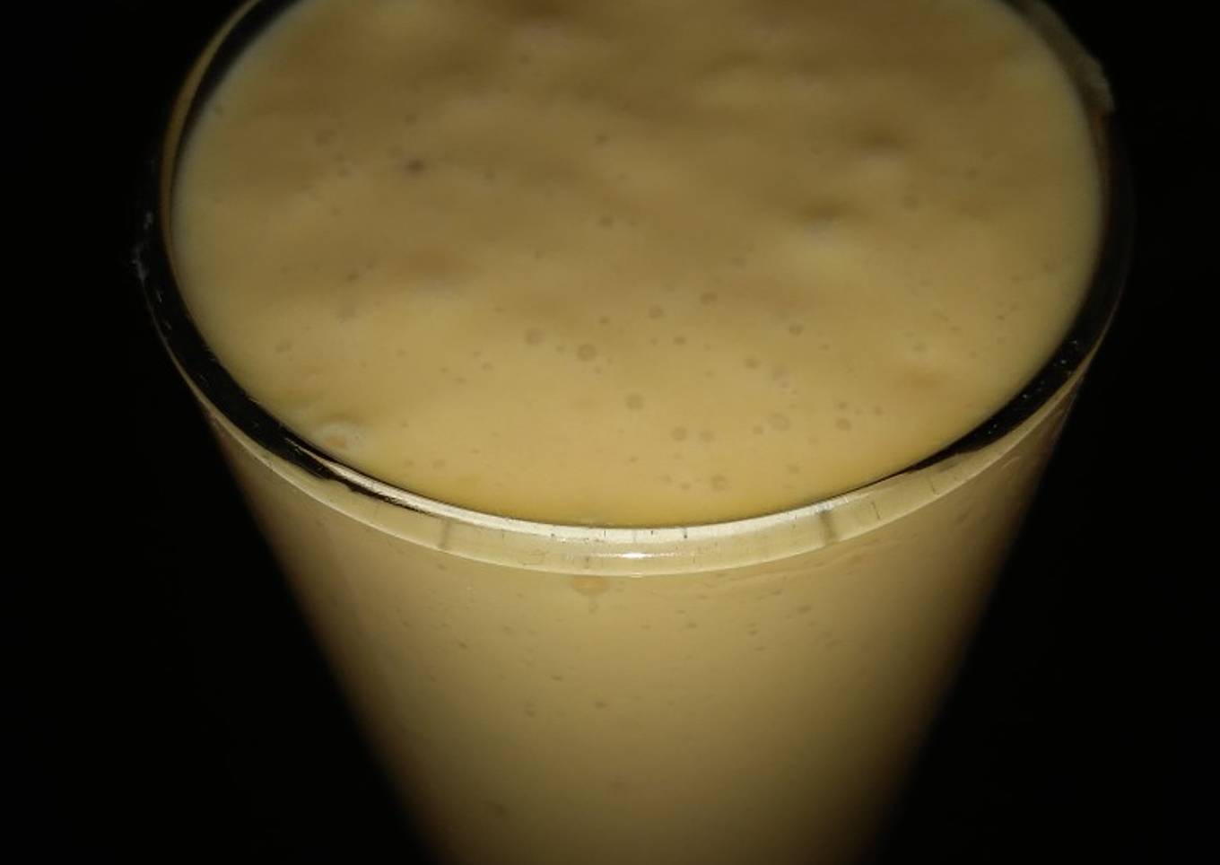 Banana,mango n strawberry smoothie#mums contest