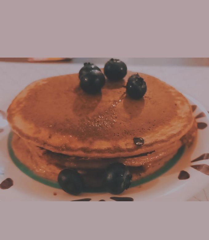 Una foto de Hot cakes de avena y arándanos