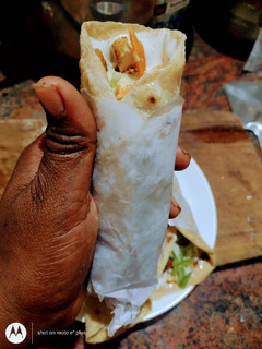 சவர்மா ரோல்🌯🌯🌯🌯(shawarma roll recipe in tamil) செய்முறை முக்கிய புகைப்படம்