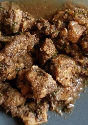 A picture of Geera Chicken.