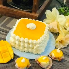 A picture of Special Mango cake.