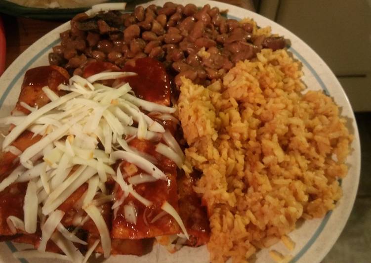 Steps to Make Any-night-of-the-week Enchiladas Rojas (Red Enchiladas)