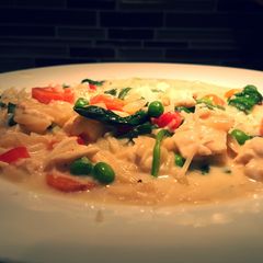 A picture of One pot 20 minute orzo chicken vegetables.