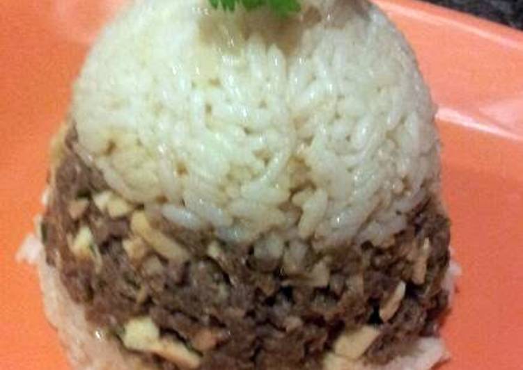 Simple Way to Make Quick Arroz Tapado con Carne &#34;Covered Ground Beef and Rice&#34;