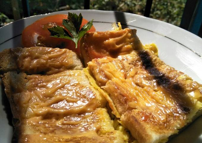 Ini dia! Bagaimana cara bikin Roti john low budget gampang banget dibuat  sempurna