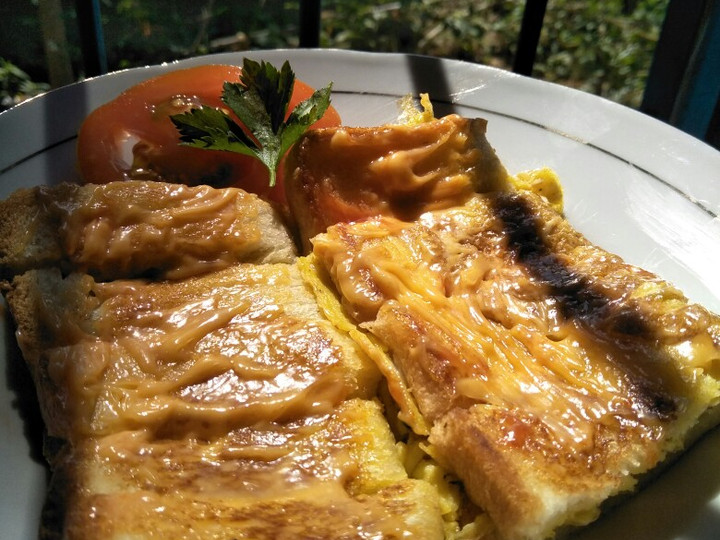 Ini dia! Bagaimana cara bikin Roti john low budget gampang banget dibuat  sempurna